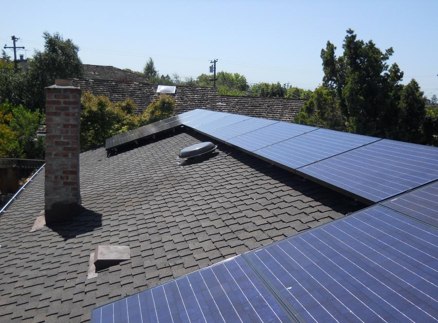 Sierra Roofing & Solar Diamond Certified Oakland Solar Contractor