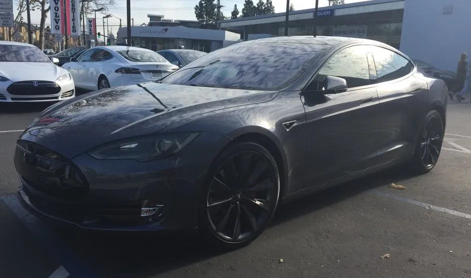 Darker, Cooler, Stronger: The Versatile Benefits of Window Tint