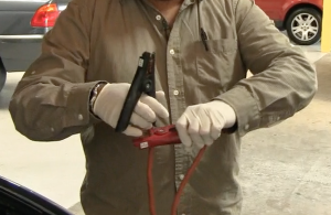 When jumpstarting a car, a good safety technique is to clamp one clip onto the opposing cable to prevent contact. Photo: Auto Techies (2016) 